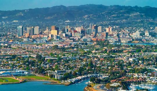 Auto Transport in Oakland, California
