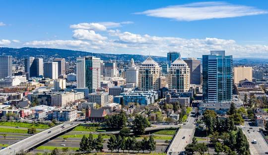 Auto Shipping in Oakland, California