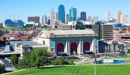 Best Auto Transporter in Kansas city, Kansas